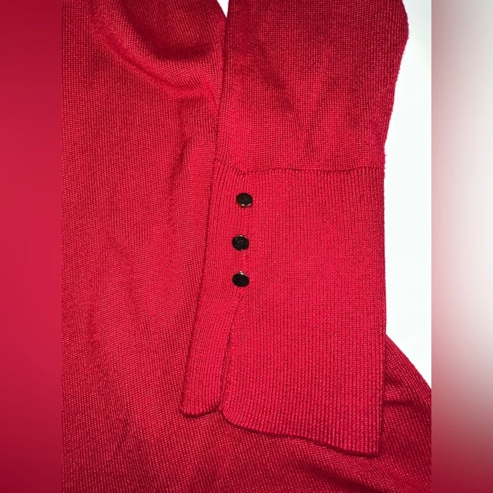White House Black Market Women’s Cardigan Size M Red Long Sleeve Gold